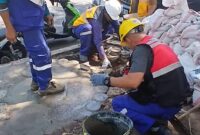 Pembenahan trotoar oleh dinas PU
