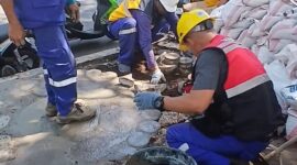 Pembenahan trotoar oleh dinas PU