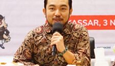Akhmad Kurnia N, Akademisi UIT Makassar