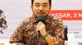 Akhmad Kurnia N, Akademisi UIT Makassar
