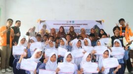 Foto: PKM SMP Ranggong Daeng Romo. Transformasi Kreativitas Seni Digital Siswa melalui Pelatihan Berbasis Aplikasi SketchBook di SMP Ranggong Daeng Romo Kabupaten Takalar