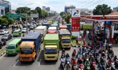 Penumpukan Antrean BBM Subsidi di Makassar: Warga Pertanyakan Kelancaran Distribusi