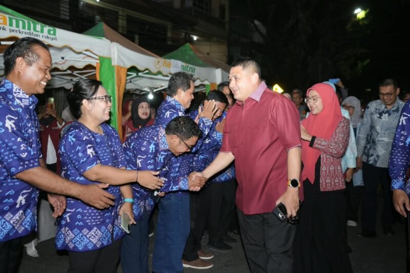 Wali Kota Makassar Munafri Arifuddin saat menghadiri Pesta Rakyat Kecamatan Makassar