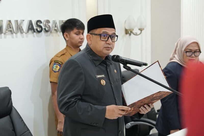 Wali Kota Makassar Munafri Arifuddin saat memimpin pelantikan dan pengambilan sumpah/janji pejabat fungsional di lingkungan Pemkot Makassar