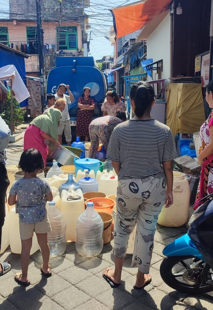 Distribusi air bersih oleh PDAM Kota Makassar