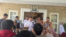 Wali Kota Makassar, Munafri Arifuddin bersama Executive General Manager Pertamina Patra Niaga Sulawesi Deny Sukendar