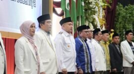 Wali Kota Makassar,Munafri Arifuddin bersama para imam kelurahan, imam masjid, serta Kepala KUA se-Kota Makassar.