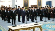 Momen Pelantikan Menteri, Wamen dan Kapolri