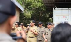 Kedepankan Solusi, Pemkot Makassar Fasilitasi Truk Angkut Ternak Babi di Panaikang