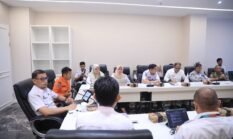 Sekda Pimpin Rapat Lintas Sektor, Pemkot Makassar Perkuat Penanganan Kabut Asap