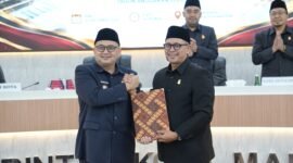 Wali Kota Makassar,Munafri Arifuddin bersama Ketua DPRD Kota Makassar