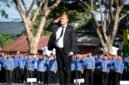 Bupati Jeneponto, H. Paris Yasir, S.E., M.M., saat bertindak sebagai Inspektur Upacara dalam upacara Hari Kesaktian Pancasila