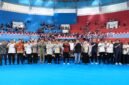 Wali Kota Makassar, Munafri Arifuddin dan Ketua TP PKK bersama Anggota DPR RI Andi Iwan Darmawan Aras, Gubernur Sulawesi Selatan (Sulsel) Andi Sudirman Sulaiman, Wakil Gubernur Sulsel Andi Fatmawati Rusdi, Ketua DPRD Sulsel Andi Rachmatika Dewi, mendampingi Menteri Sosial RI, Saifullah Yusuf,  