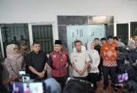 Wali Kota Makassar, Munafri Arifuddin bersama Gubernur Sulawesi Selatan (Sulsel) Andi Sudirman Sulaiman, Wakil Gubernur Sulsel Andi Fatmawati Rusdi, Ketua DPRD Sulsel Andi Rachmatika Dewi, mendampingi Menteri Sosial RI, Saifullah Yusuf,