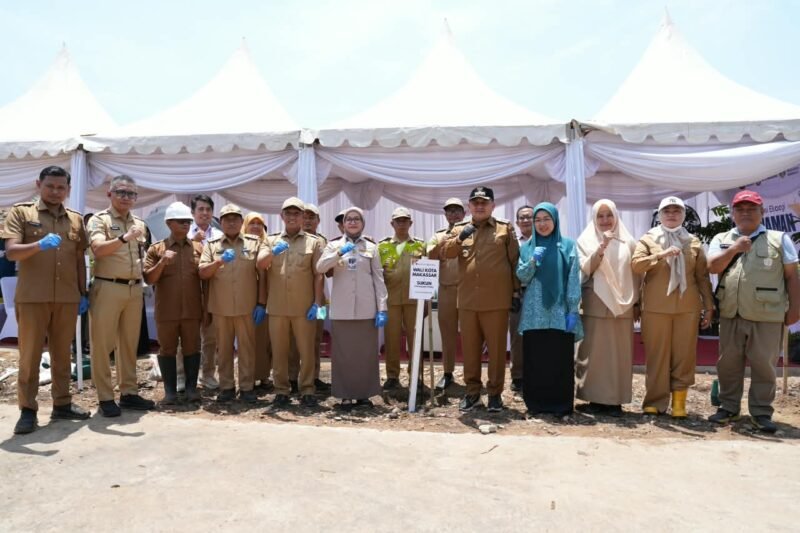 Wali Kota Makassar Munafri Arifuddin dan Ketua Tim PKK Kota Makassar bersama Badan Karantina Indonesia Balai Besar Karantina Hewan, Ikan dan Tumbuhan Sulawesi Selatan