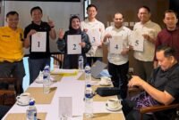 Ketua Steering Committee (SC), Aloq Natsar Desi bersama kandidat Ketua Ikatan Alumni Universitas Indonesia (ILUNI UI) Wilayah Sulawesi Selatan