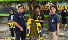 Mudahkan Warga Kenali Jukir Resmi, Perumda Parkir Makassar Bagikan Rompi Resmi