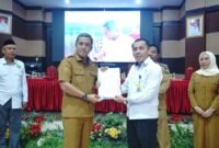 Bupati Jeneponto, H. Paris Yasir, S.E., M.M., bersama epala Balai Pelatihan Vokasi dan Produktivitas (BPVP) Bantaeng, Dr. Arsyad