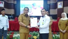 Bupati Jeneponto, H. Paris Yasir, S.E., M.M., bersama epala Balai Pelatihan Vokasi dan Produktivitas (BPVP) Bantaeng, Dr. Arsyad
