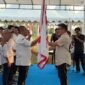Ketua Indonesia Off-Road Federation (IOF) Pengurus Daerah Sulawesi Selatan, Adi Rasyid Ali (ARA) saat melantik Bupati Luwu Timur, Irwan Bachri Syam (Ibas), sebagai Ketua IOF Pengurus Cabang Kabupaten Luwu Timur