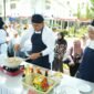 Wali Kota Makassar, Munafri Arifuddin didampingi Ketua TP PKK Kota Makassar, Melinda Aksa