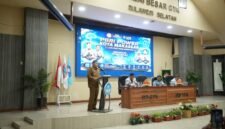 Wali Kota Makassar, Munafri Arifuddin saat memberikan sambutan pada kegiatan Gerakan Nasional 1 Juta Guru Mahir Koding dan Kecerdasan Artifisial (AI)