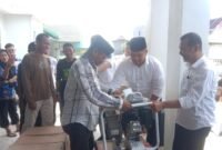 penyerahan bantuan alat dan mesin pertanian (alsintan) berupa pompa air