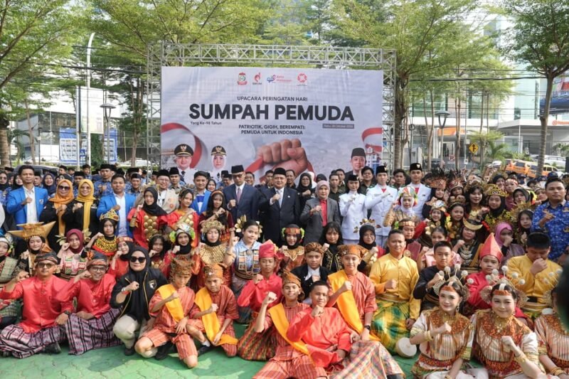 Wali Kota Makassar, Munafri Arifuddin bersama peserta upacara peringatan hari sumpah pemuda tahun 2026